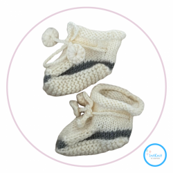 Handmade socks for newborn babies
